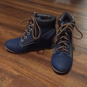 Denim wedge shoes